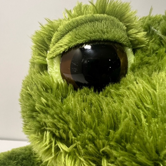 Artistic Toy Plush Frog Big Eyes Stuffed Animal - Picture 4 of 15